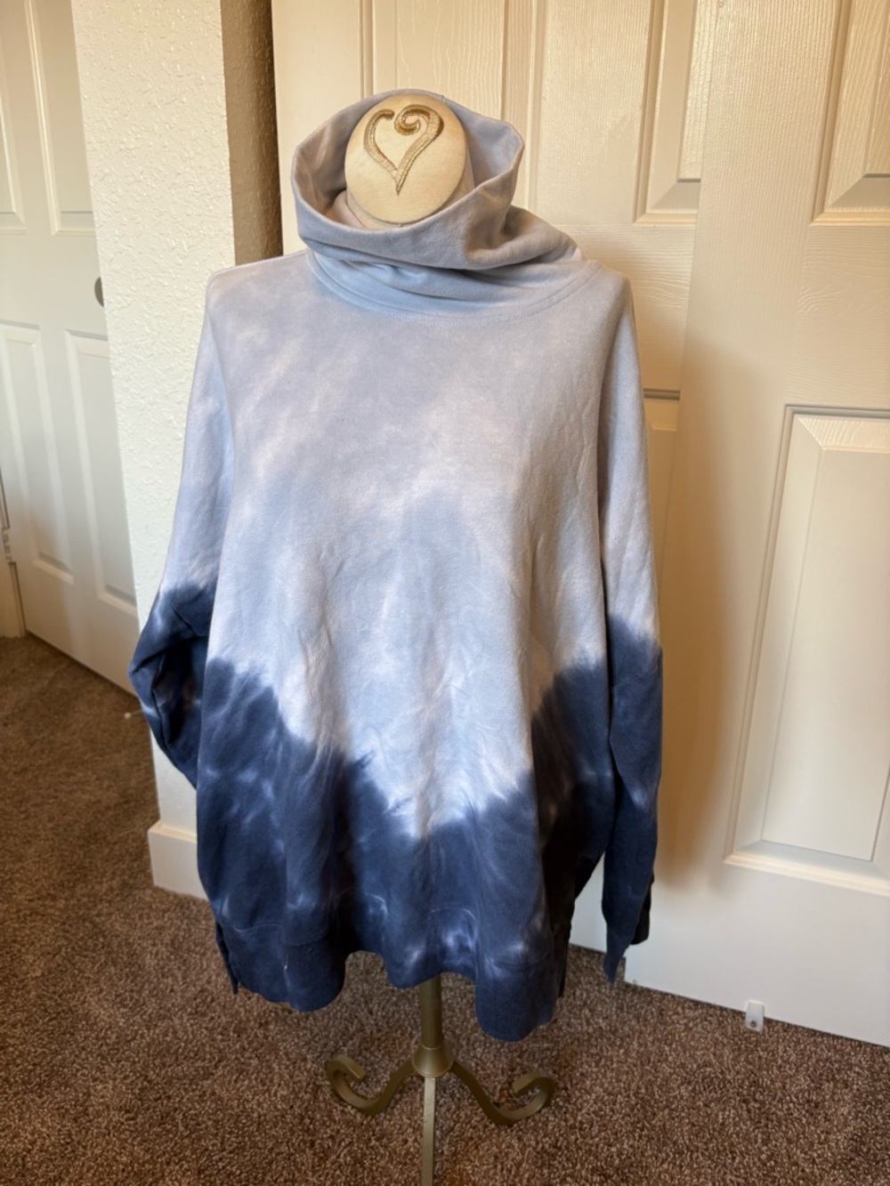 PINK Victoria's Secret Lavender Pullover Hoodie